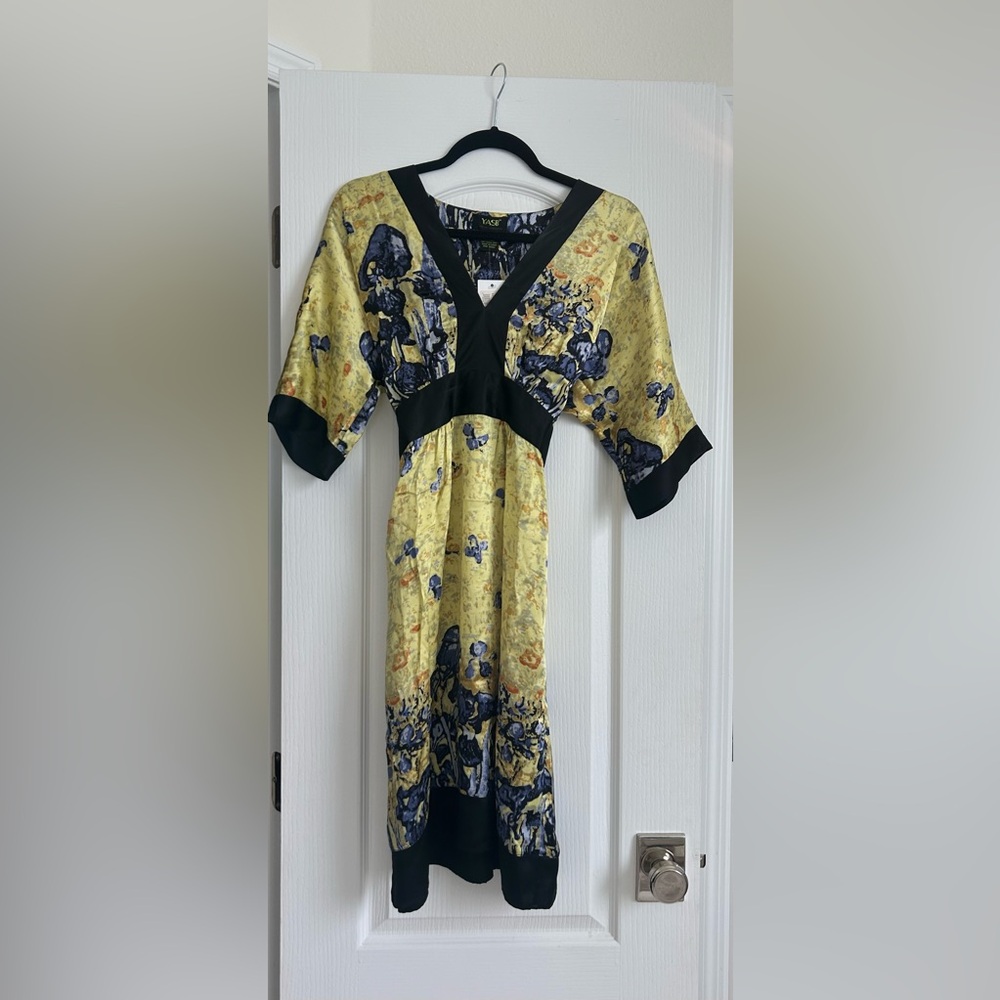NWT - Mini YASB Silk Monet iris print dress - size L